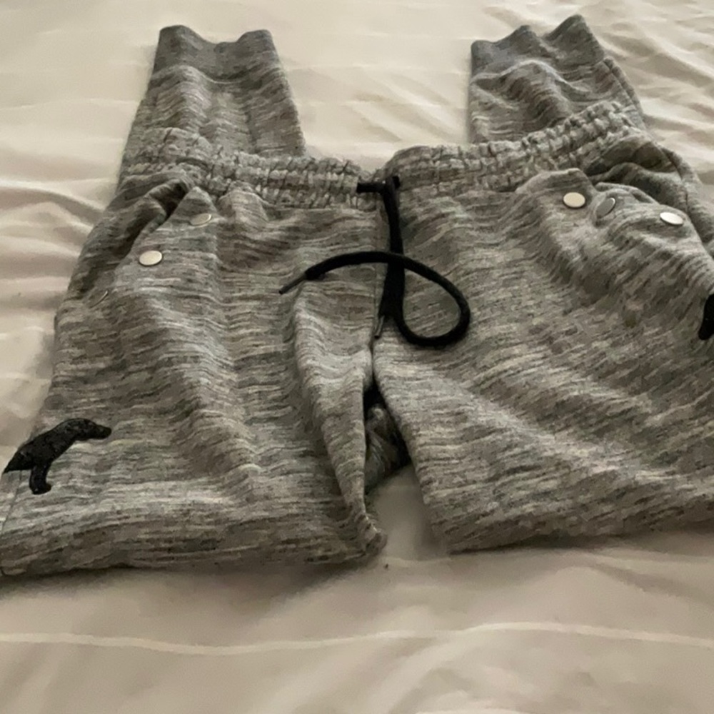 GUC VS PINK sweatpants